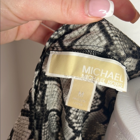 Snake Print V-Neck Blouse - Picture 3 of 4